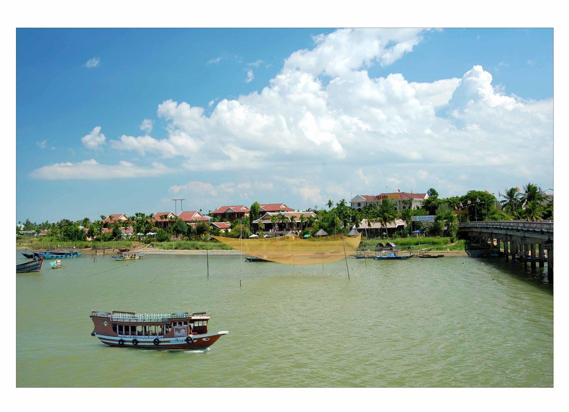 Pho Hoi Riverside Resort Hoi An Exteriör bild